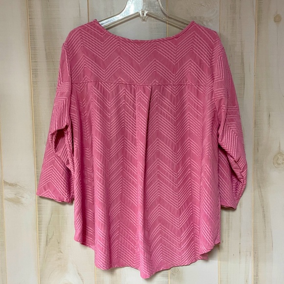 Philosophy Pink Chevron Textured 3/4 Sleeve Top Sz 3X - Picture 2 of 6